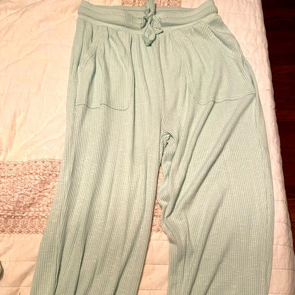 Gym Shark lounge set - Picture 4 of 4